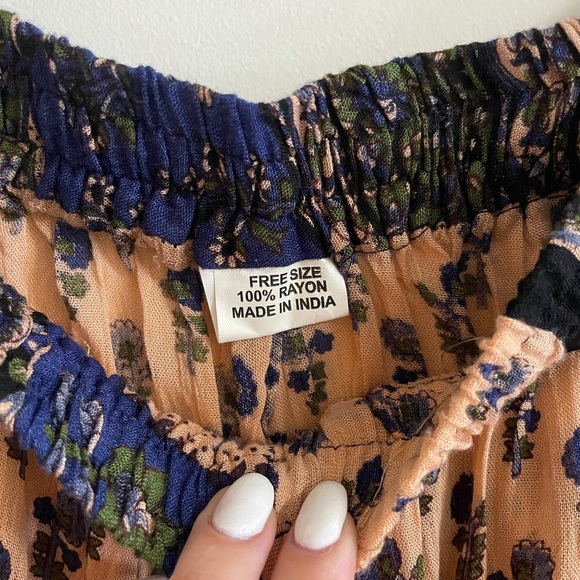 Floral Flowy Harem Pants XS/S/M - Picture 4 of 4